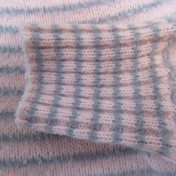 Pink And Gray Striped / Stretch / Size Medium / Warm Sweater - Picture 3 of 8